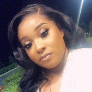 Meet your Posher, Briana